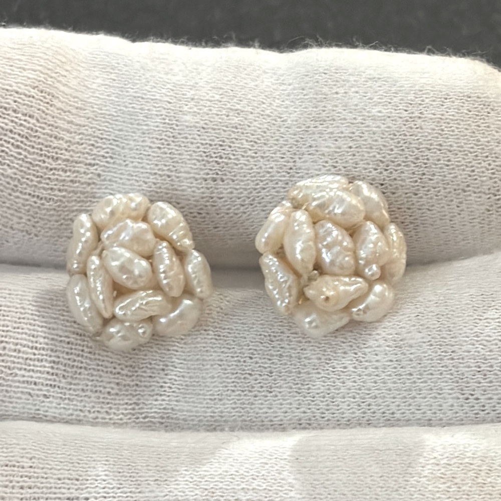 Vintage Antique Pearl rice cluster earrings screw back style